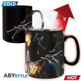 AbyStyle Star Wars Měnící keramický hrnek 460 ml - Space Battle